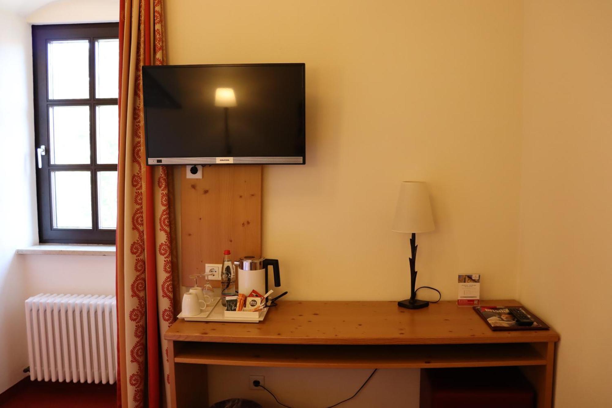 Herzogskelter Restaurant Hotel Güglingen エクステリア 写真