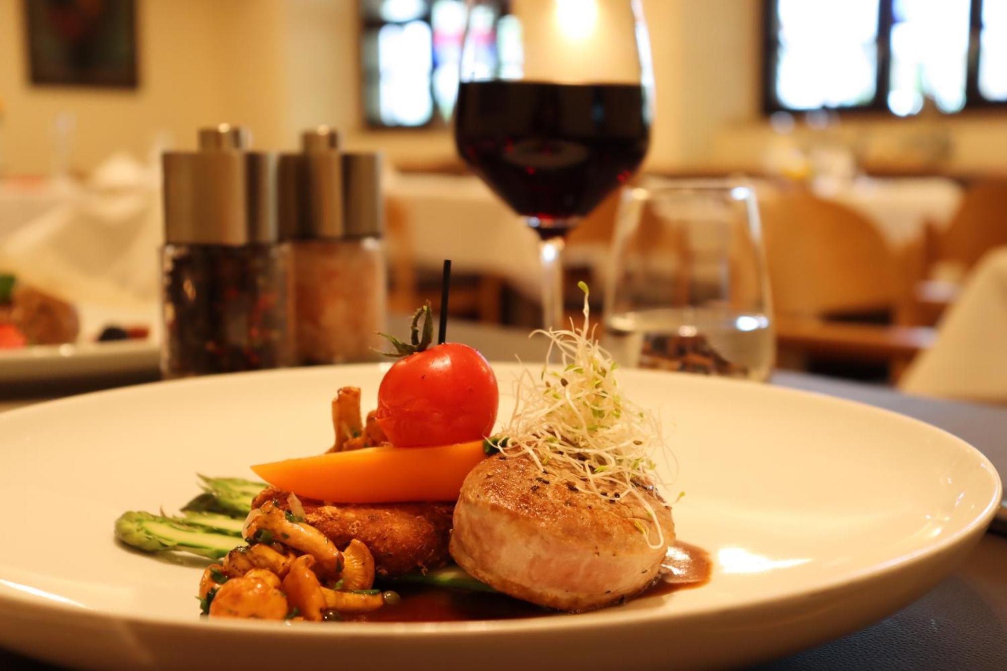 Herzogskelter Restaurant Hotel Güglingen エクステリア 写真