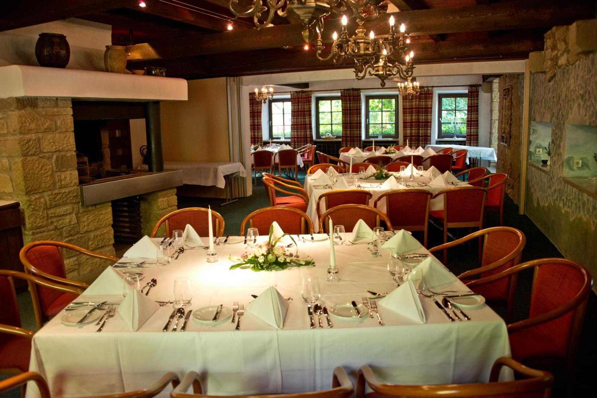 Herzogskelter Restaurant Hotel Güglingen エクステリア 写真